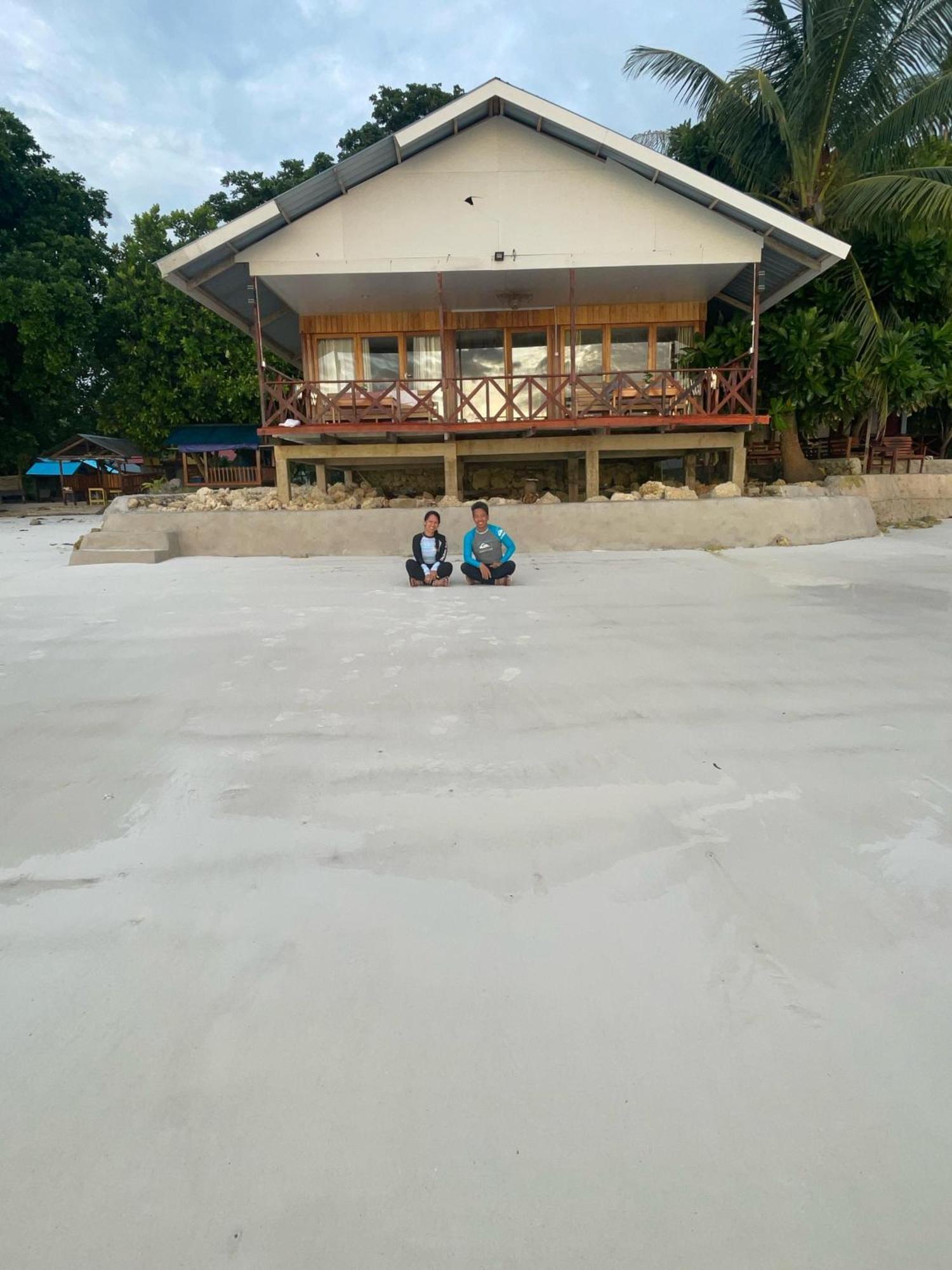 Yohana Cottage Tual エクステリア 写真